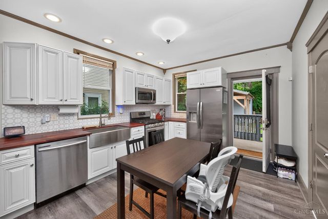 3855 North Bend Road, Cheviot, OH 45211