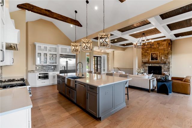 372 Cliffs South Parkway, Salem, SC 29676