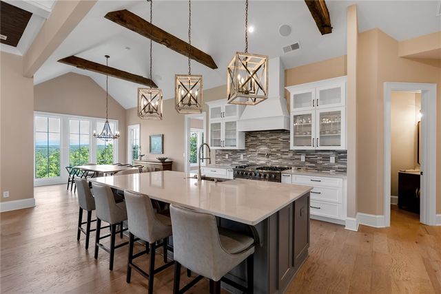 372 Cliffs South Parkway, Salem, SC 29676