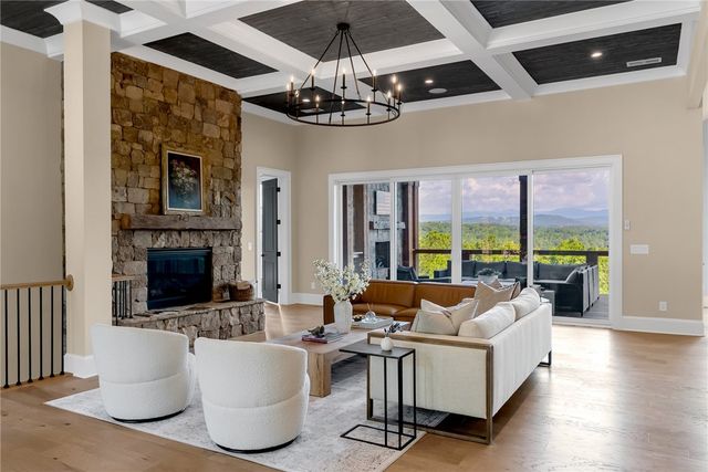 372 Cliffs South Parkway, Salem, SC 29676