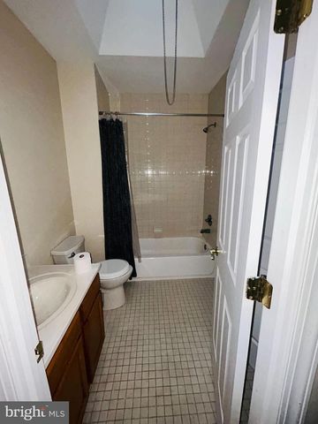 5754 W OXFORD ST, Philadelphia, PA 19131