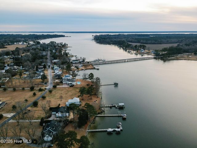 124 Catnip Point Road, Bath, NC 27808