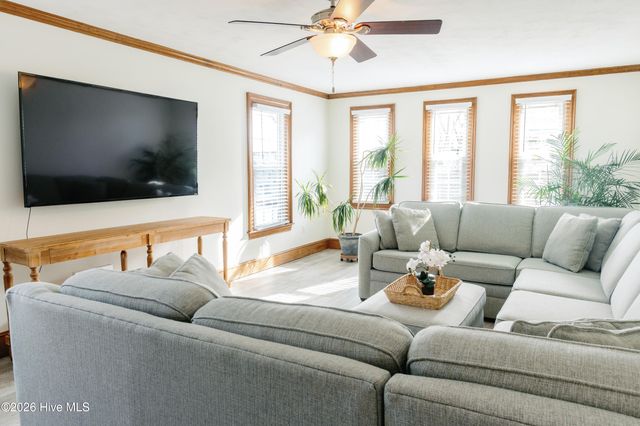 124 Catnip Point Road, Bath, NC 27808