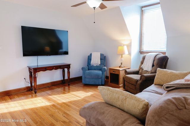 124 Catnip Point Road, Bath, NC 27808