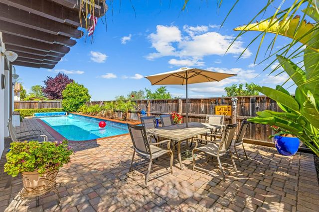 6560 Eagle Ridge Court, Gilroy, CA 95020