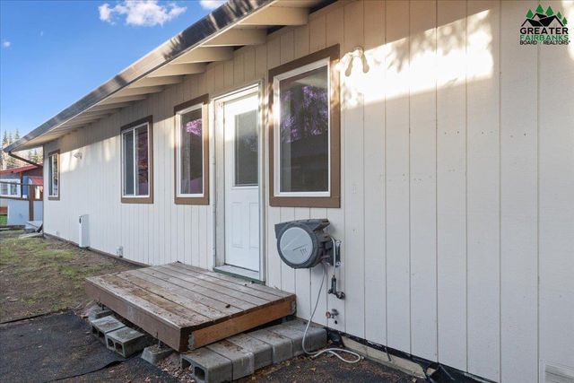 4932 DRAKE STREET, Fairbanks, AK 99709