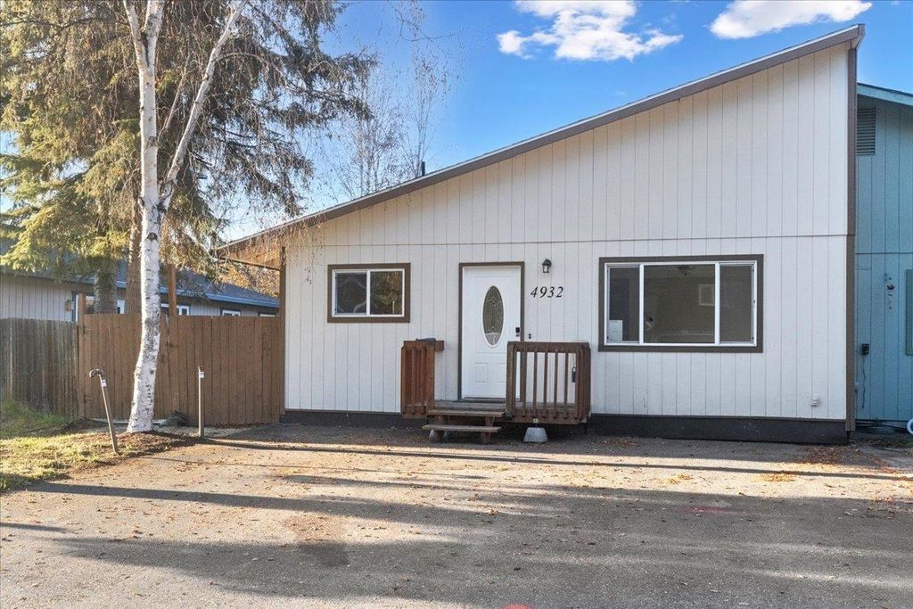 4932 DRAKE STREET, Fairbanks, AK 99709