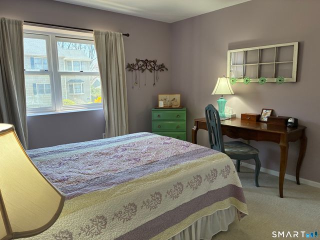 462 Glendale Avenue 11, Bridgeport, CT 06606