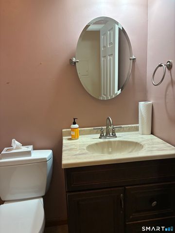 462 Glendale Avenue 11, Bridgeport, CT 06606