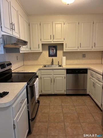 462 Glendale Avenue 11, Bridgeport, CT 06606