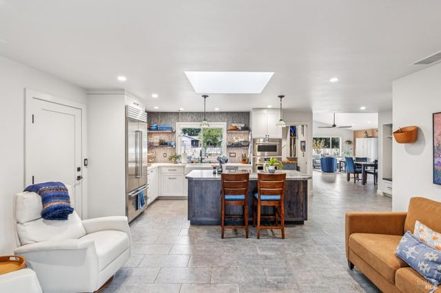 180 Adobe Canyon Rd, Kenwood, CA 95452