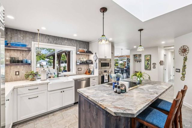 180 Adobe Canyon Rd, Kenwood, CA 95452