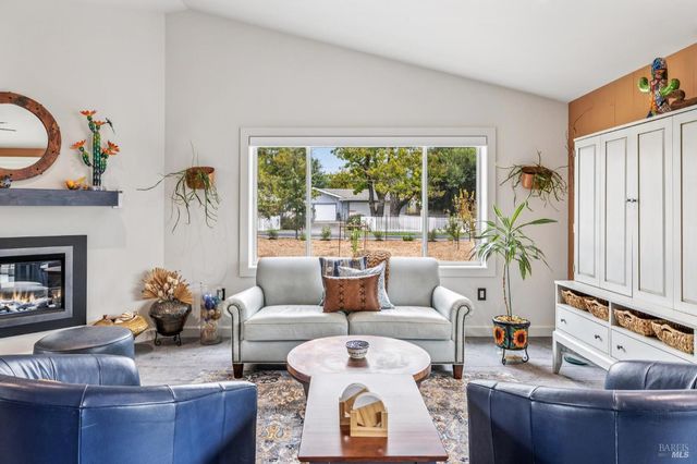 180 Adobe Canyon Rd, Kenwood, CA 95452