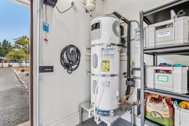 180 Adobe Canyon Rd, Kenwood, CA 95452