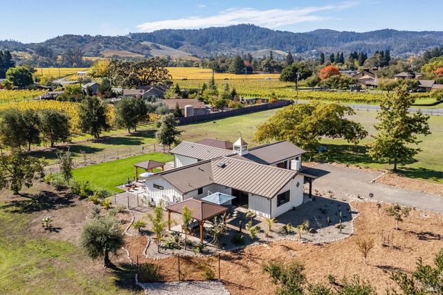 180 Adobe Canyon Rd, Kenwood, CA 95452