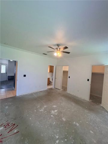 2045 Spanish Trail, Corpus Christi, TX 78410