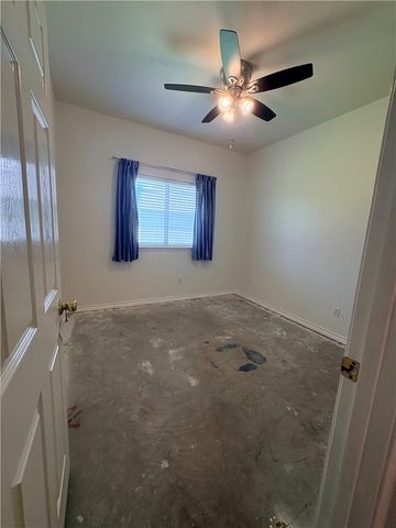 2045 Spanish Trail, Corpus Christi, TX 78410