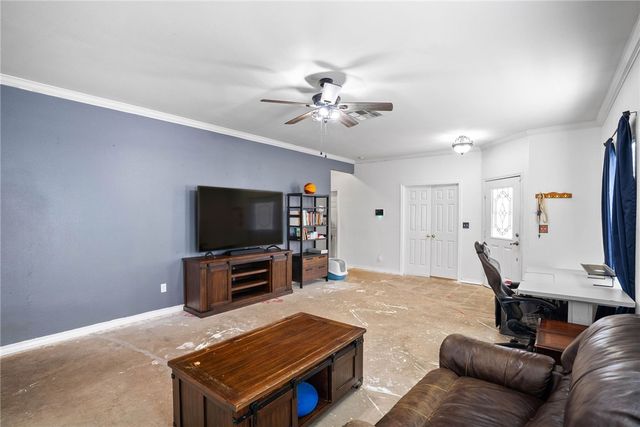 2045 Spanish Trail, Corpus Christi, TX 78410