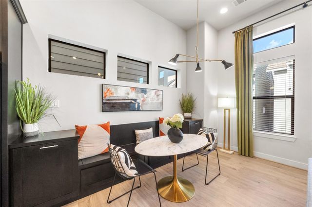 2616 Riverside Drive M, Houston, TX 77004