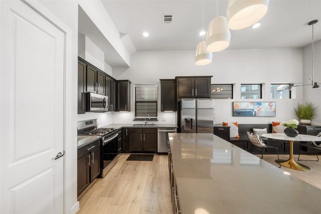 2616 Riverside Drive M, Houston, TX 77004