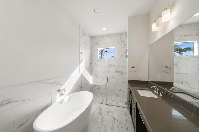 2616 Riverside Drive M, Houston, TX 77004