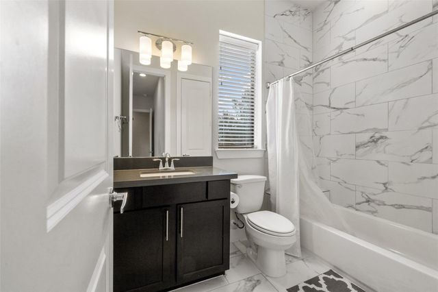 2616 Riverside Drive M, Houston, TX 77004