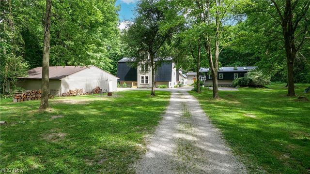 12530 Nelson Parkman Road, Garrettsville, OH 44231