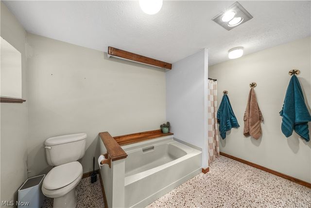 12530 Nelson Parkman Road, Garrettsville, OH 44231