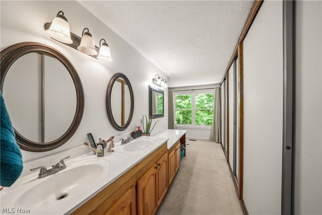 12530 Nelson Parkman Road, Garrettsville, OH 44231