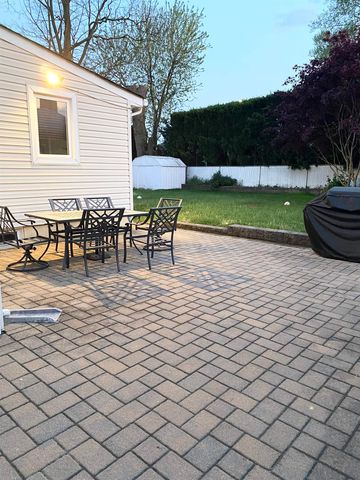 78 GARIBALDI AVE, Lodi, NJ 07644