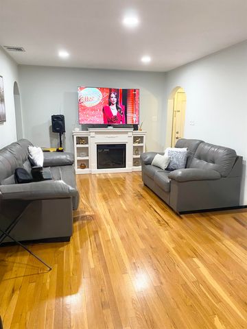 78 GARIBALDI AVE, Lodi, NJ 07644