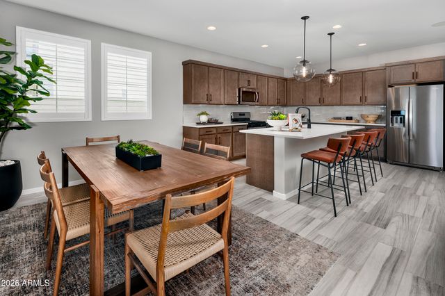 10224 S DUTCHMAN Drive, Apache Junction, AZ 85120