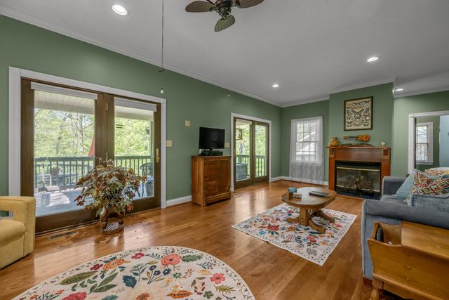 186 Hunter Drive, Lancaster, KY 40444