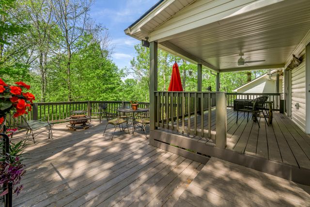 186 Hunter Drive, Lancaster, KY 40444