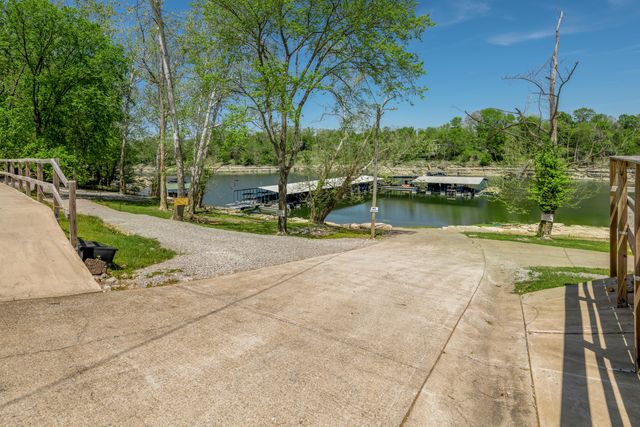 186 Hunter Drive, Lancaster, KY 40444
