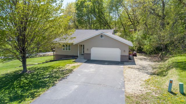 17893 Alexander Avenue, Faribault, MN 55021