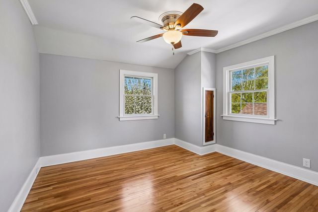 3715 27th Avenue S, Minneapolis, MN 55406