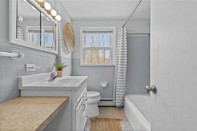 26 Ellison Street, Cranston, RI 02920