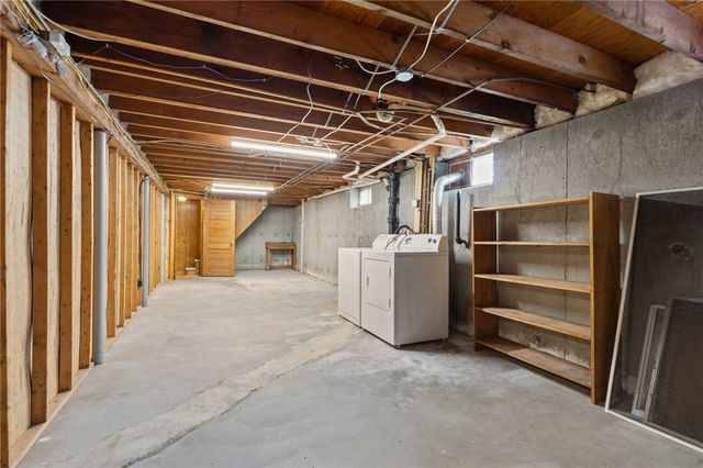 26 Ellison Street, Cranston, RI 02920