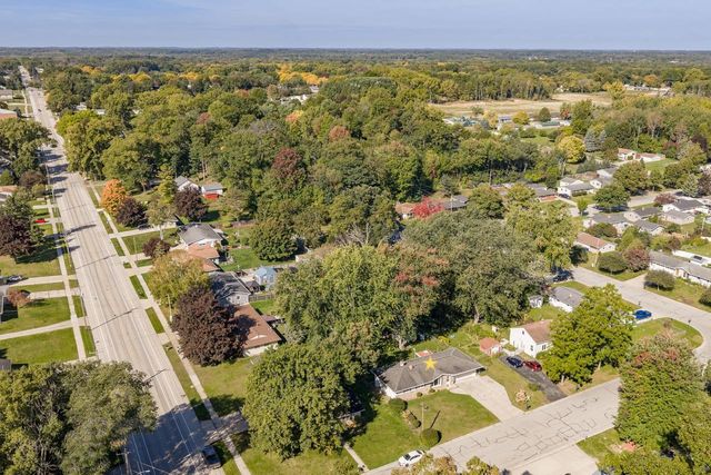1434 BAUMGART ROAD, Green Bay, WI 54304