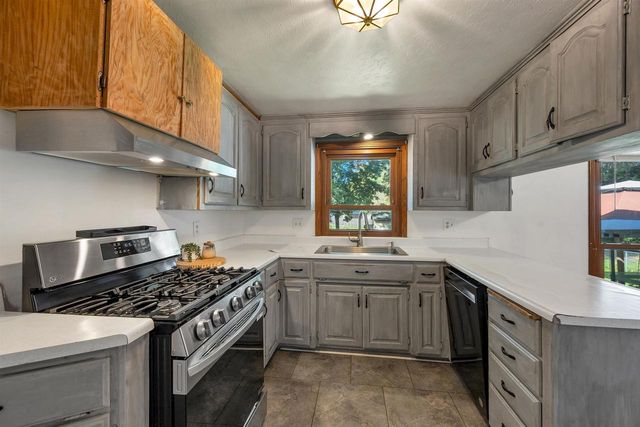 1434 BAUMGART ROAD, Green Bay, WI 54304