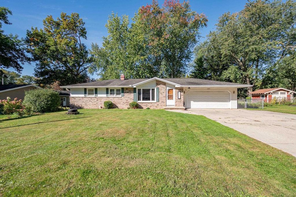1434 BAUMGART ROAD, Green Bay, WI 54304