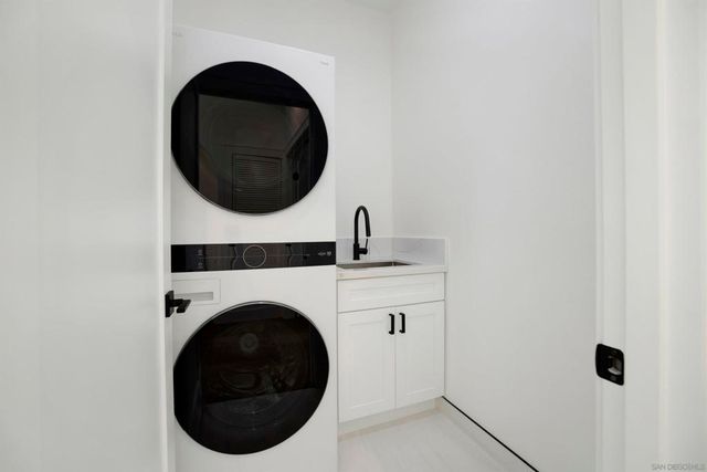 12523 El Camino Real A, San Diego, CA 92130