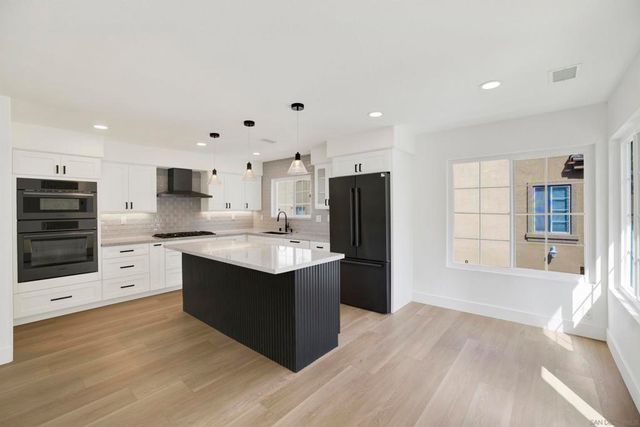 12523 El Camino Real A, San Diego, CA 92130