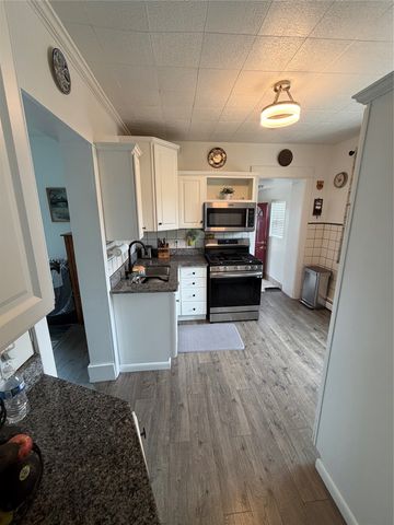 905 POWELL AVE Avenue, Erie, PA 16505