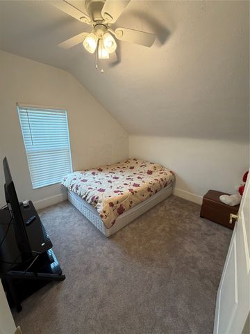 905 POWELL AVE Avenue, Erie, PA 16505