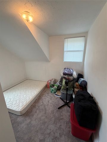 905 POWELL AVE Avenue, Erie, PA 16505