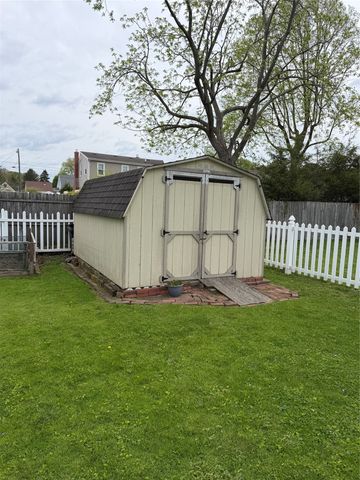 905 POWELL AVE Avenue, Erie, PA 16505