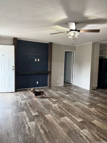 1113 RAMBLE HLS, Canyon Lake, TX 78133