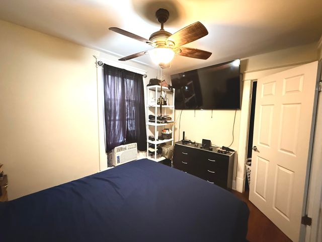 1704 Central Avenue, Whiting, IN 46394